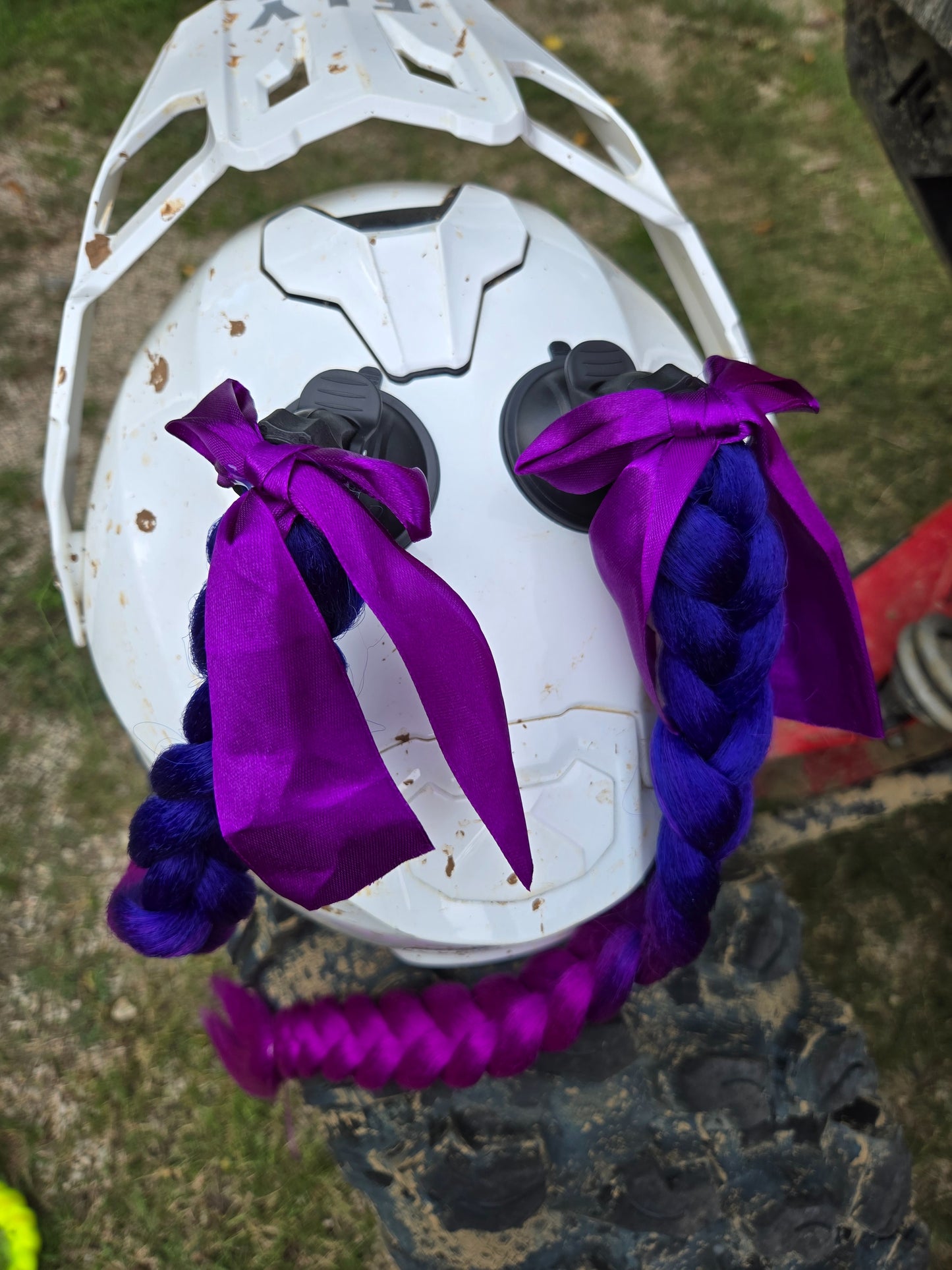 Helmet Pigtails