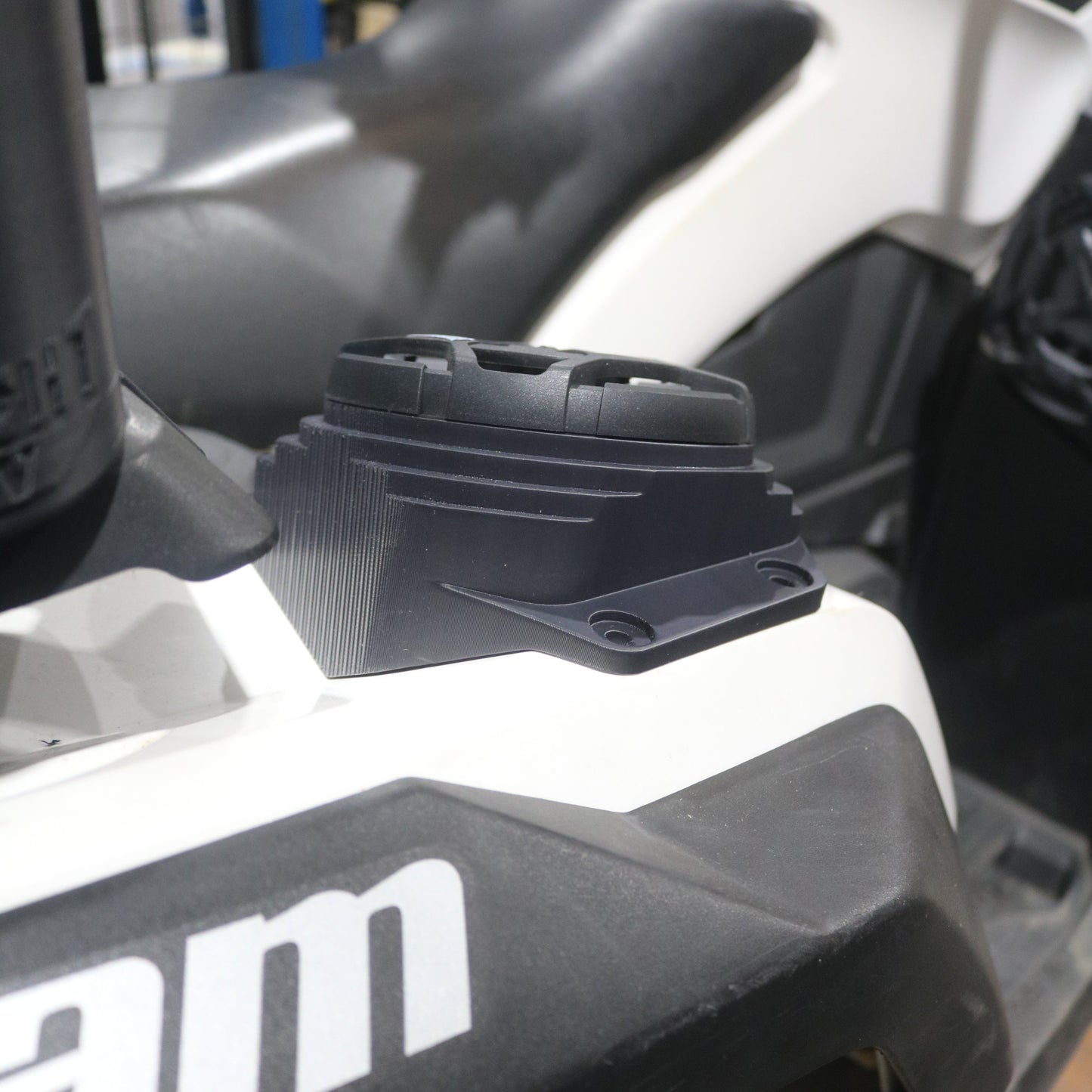 Can Am Outlander (12–25) Bluetooth LED Double ATV Surround Sound System