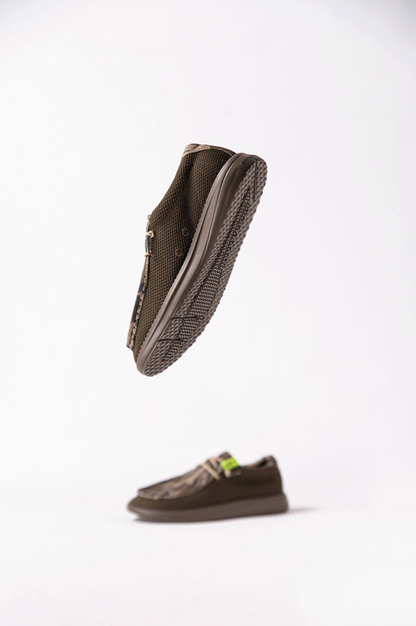 Camp Shoes | Mens - 2-Tone Mossy Oak Original Bottomland